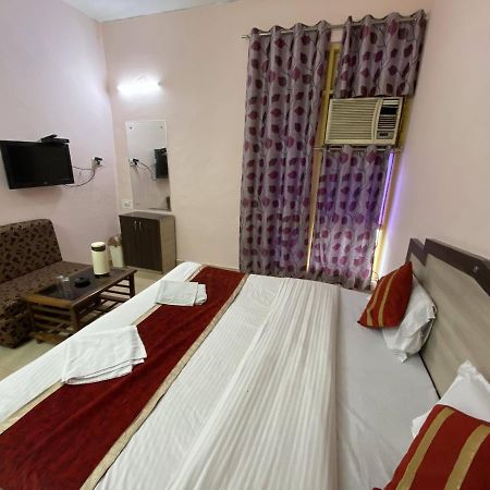 Hotel Rama Palace Катра Екстериор снимка