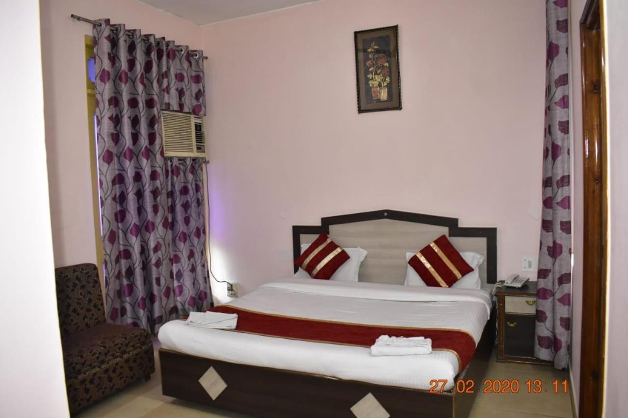 Hotel Rama Palace Катра Екстериор снимка
