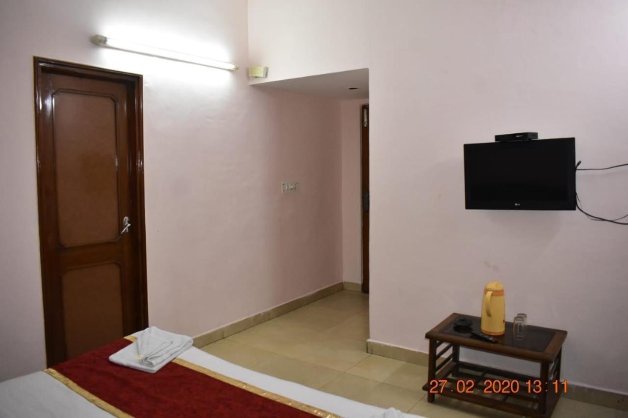 Hotel Rama Palace Катра Екстериор снимка